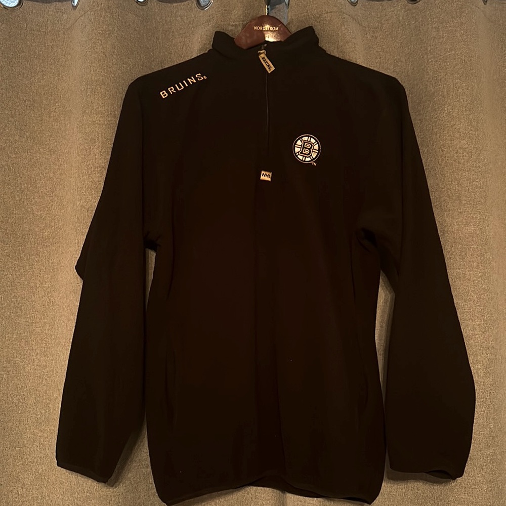 Boston Bruins Embroidered Polar Fleece Pullover. Unisex Medium.